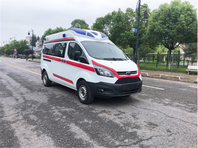 福特V362汽油中軸中頂監(jiān)護型救護車 (4).jpg
